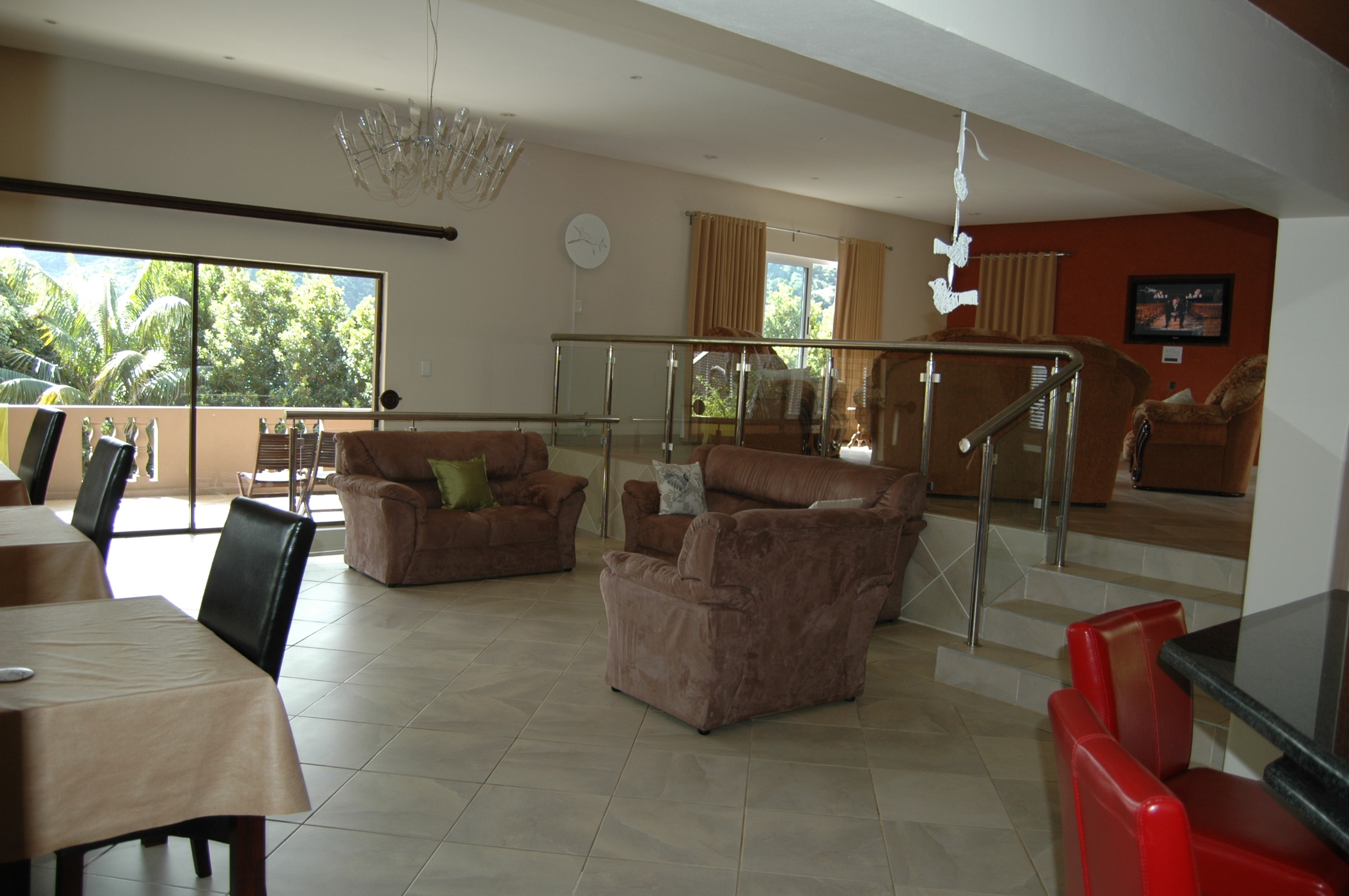 7 Rainbird Place Gonubie Guest House Central and